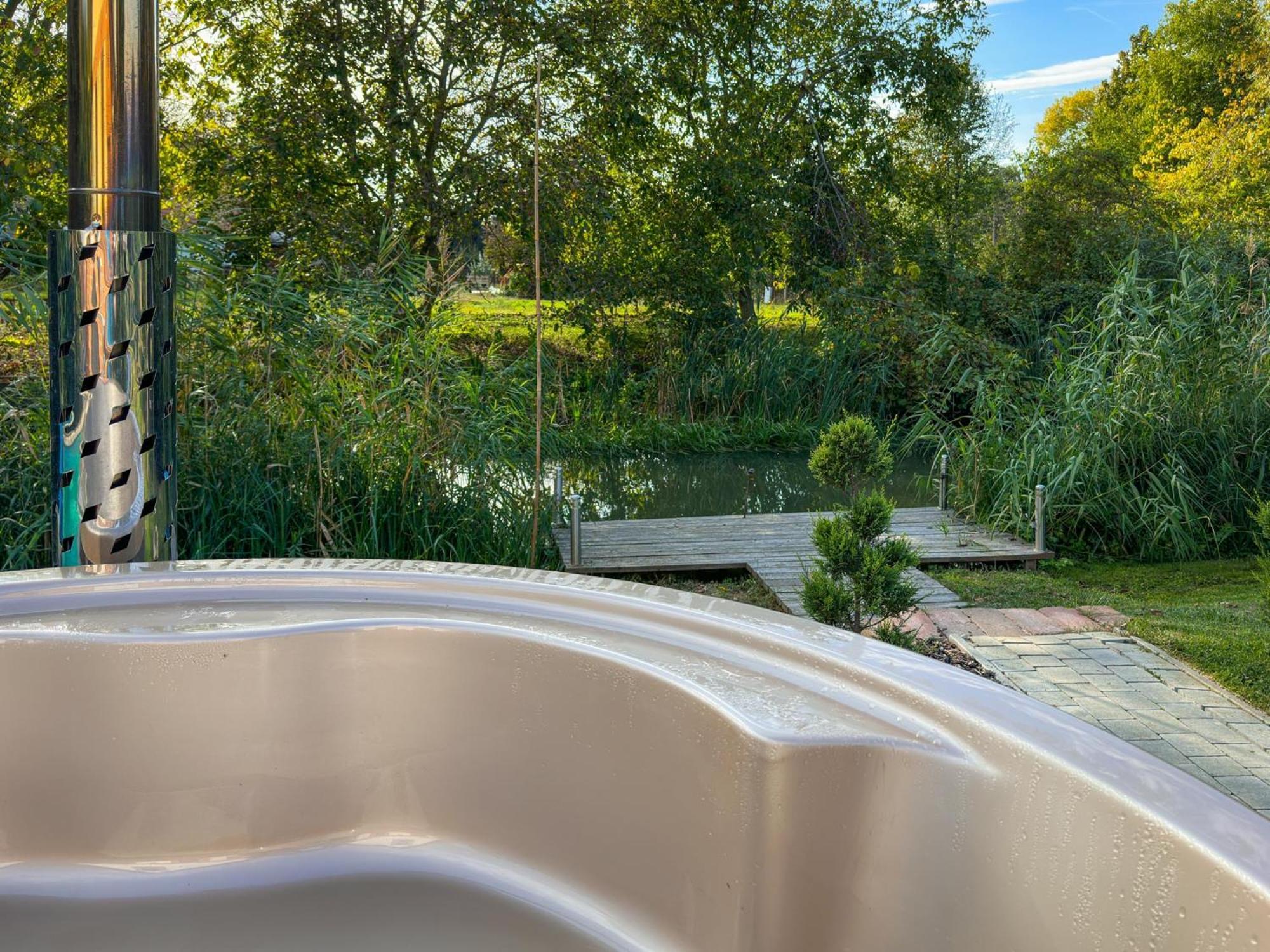 Posteleki Vendeghaz-Nyugalom Szigetei Villa Jula Exterior foto